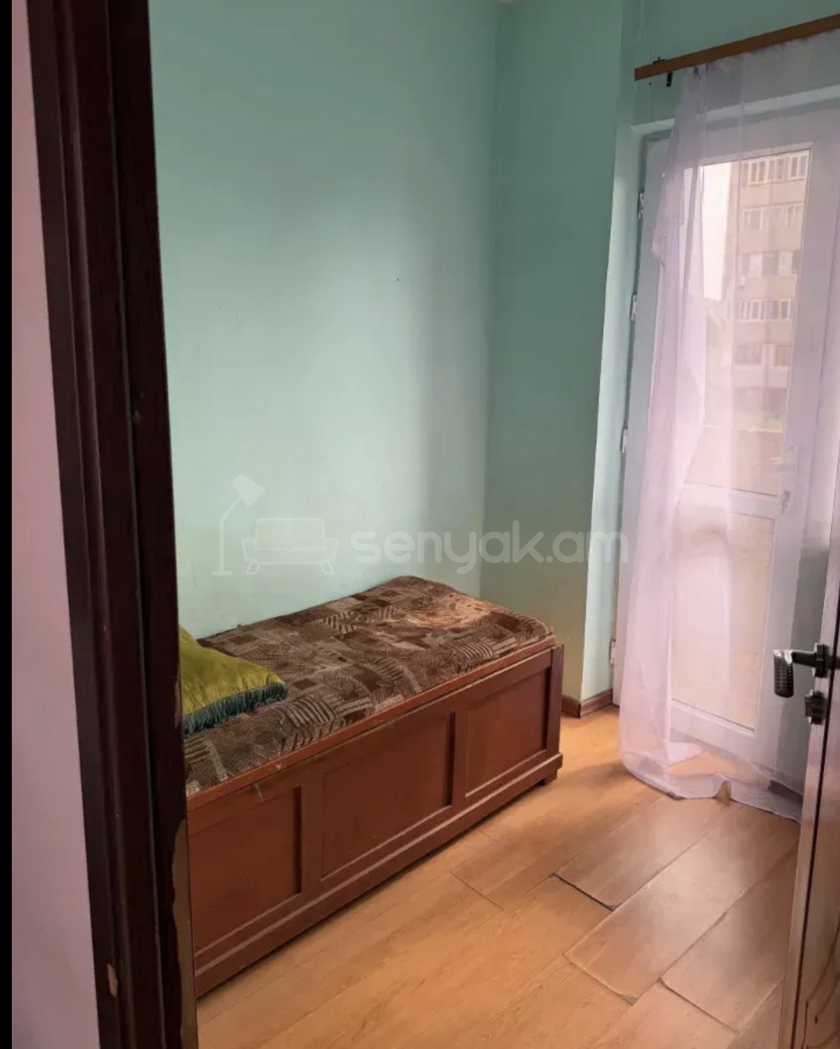 Քնելու Տեղ 4/4 հարկ