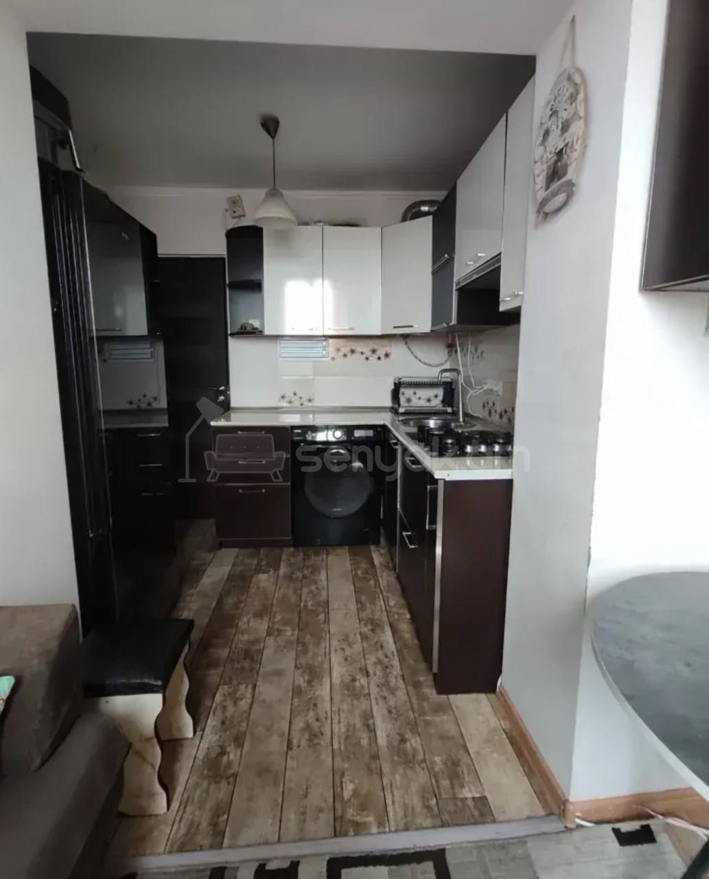 1 Սենյականոց Բնակարան Քարե Շենքում, 47քմ, 3/4 հարկ, Կապիտալ Վերանորոգված, Կահավորված