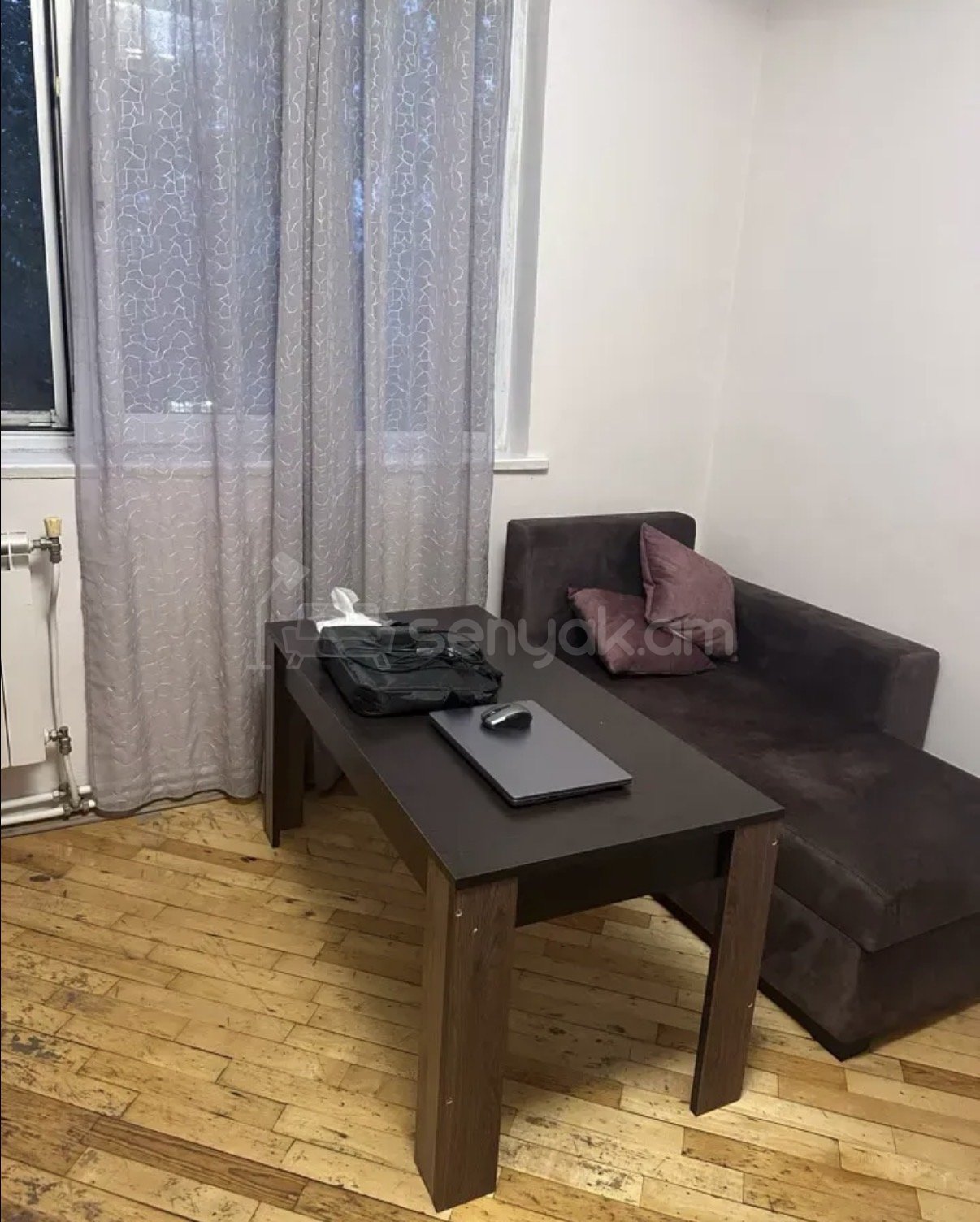 3 Սենյականոց Բնակարան Քարե Շենքում, 76քմ, 2/4 հարկ, Կապիտալ Վերանորոգված, Կահավորված