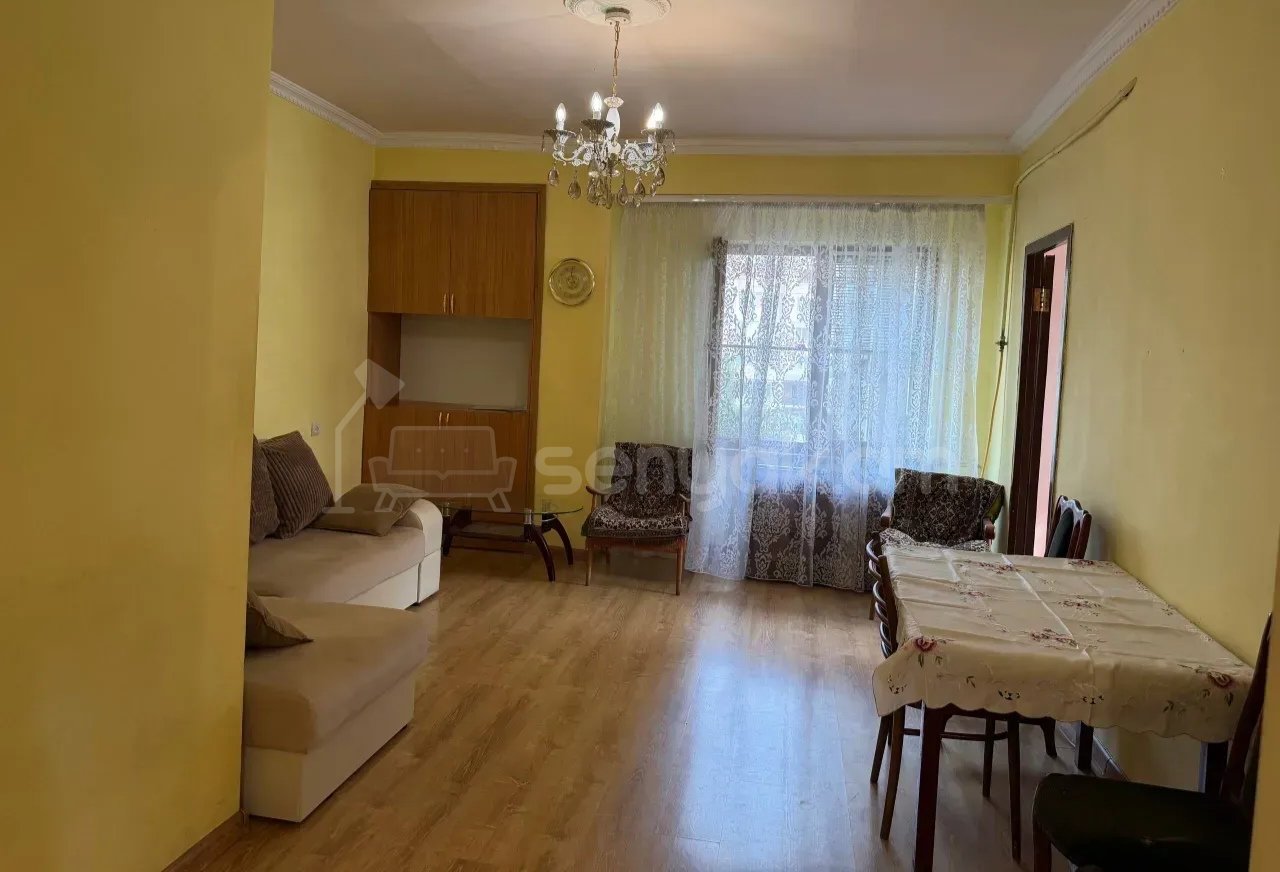 3 Սենյականոց Բնակարան, 70քմ, 4/9 հարկ, Նորմալ Վիճակում, Կահավորված