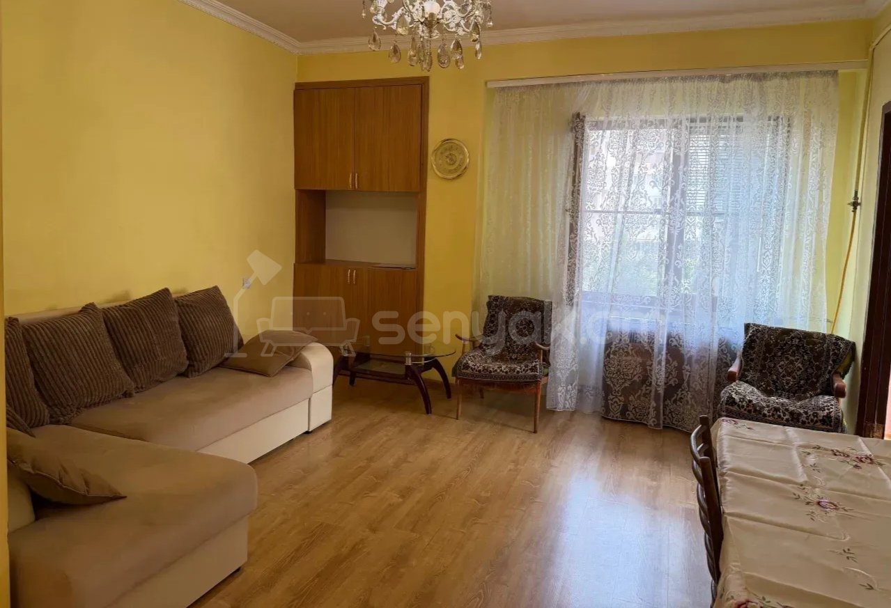 3 Սենյականոց Բնակարան, 70քմ, 4/9 հարկ, Նորմալ Վիճակում, Կահավորված