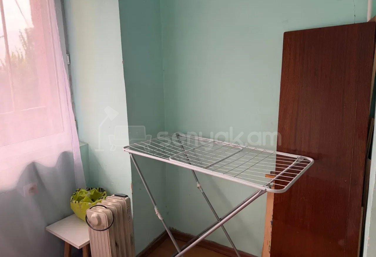 3 Սենյականոց Բնակարան, 70քմ, 4/9 հարկ, Նորմալ Վիճակում, Կահավորված
