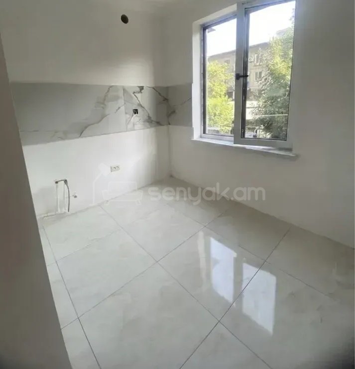 2 Սենյականոց Բնակարան, 35քմ, 2/4 հարկ, Կապիտալ Վերանորոգված