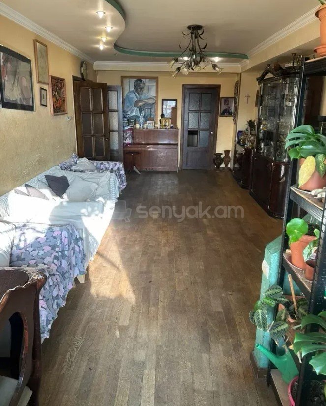 3 Սենյականոց Բնակարան, 99քմ, 2/10 հարկ, Նորմալ Վիճակում