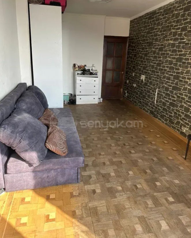 3 Սենյականոց Բնակարան, 99քմ, 2/10 հարկ, Նորմալ Վիճակում
