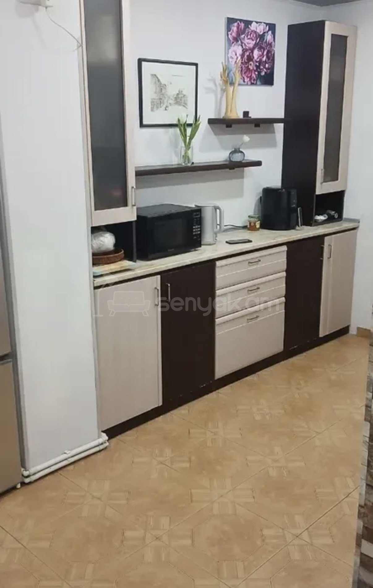 2 Սենյականոց Բնակարան Քարե Շենքում, 80քմ, 5/5 հարկ, Կապիտալ Վերանորոգված