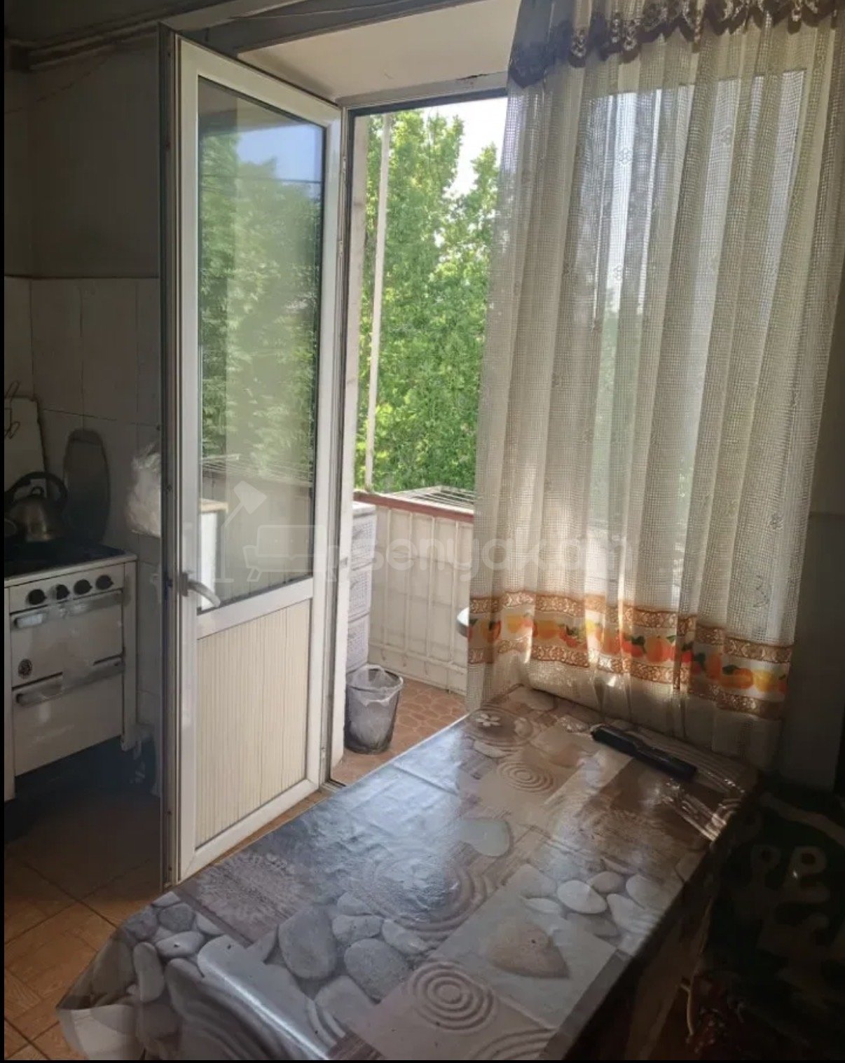 2 Սենյականոց Բնակարան Քարե Շենքում, 55քմ, 5/5 հարկ, Կապիտալ Վերանորոգված