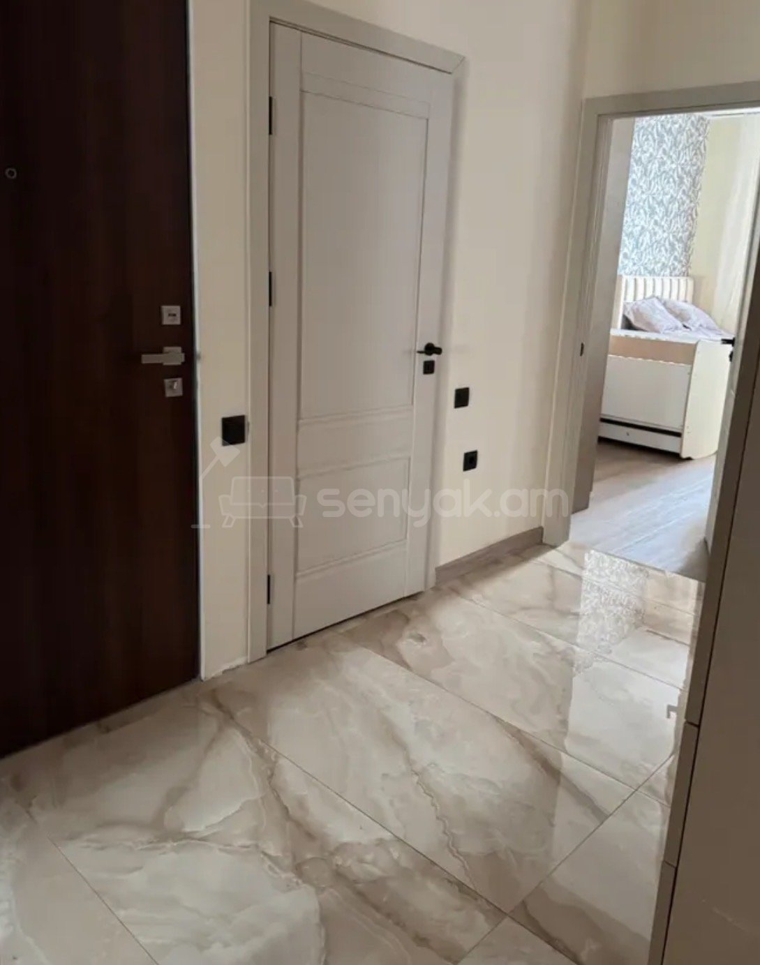 4 Սենյականոց Բնակարան Նորակառույցում, 94քմ, 7/13 հարկ, Կապիտալ Վերանորոգված