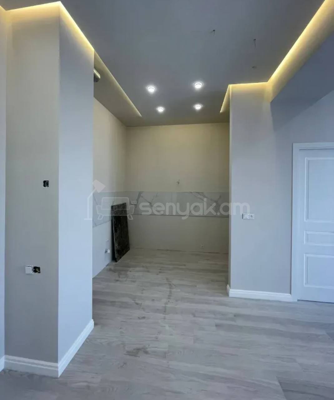 3 Սենյականոց Բնակարան, 72քմ, 2/9 հարկ, Կապիտալ Վերանորոգված