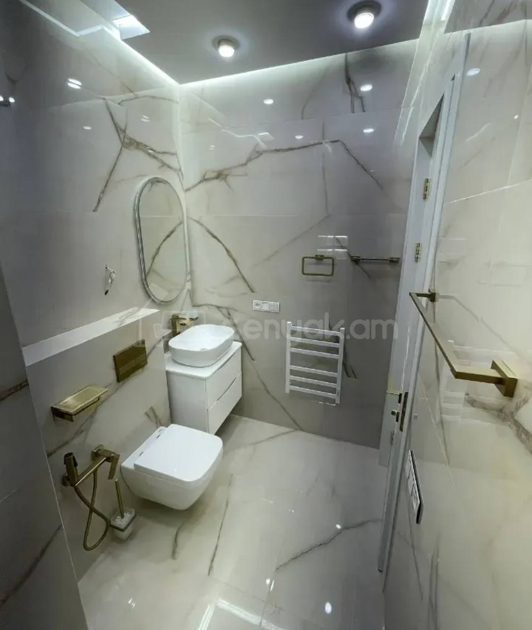 3 Սենյականոց Բնակարան, 72քմ, 2/9 հարկ, Կապիտալ Վերանորոգված