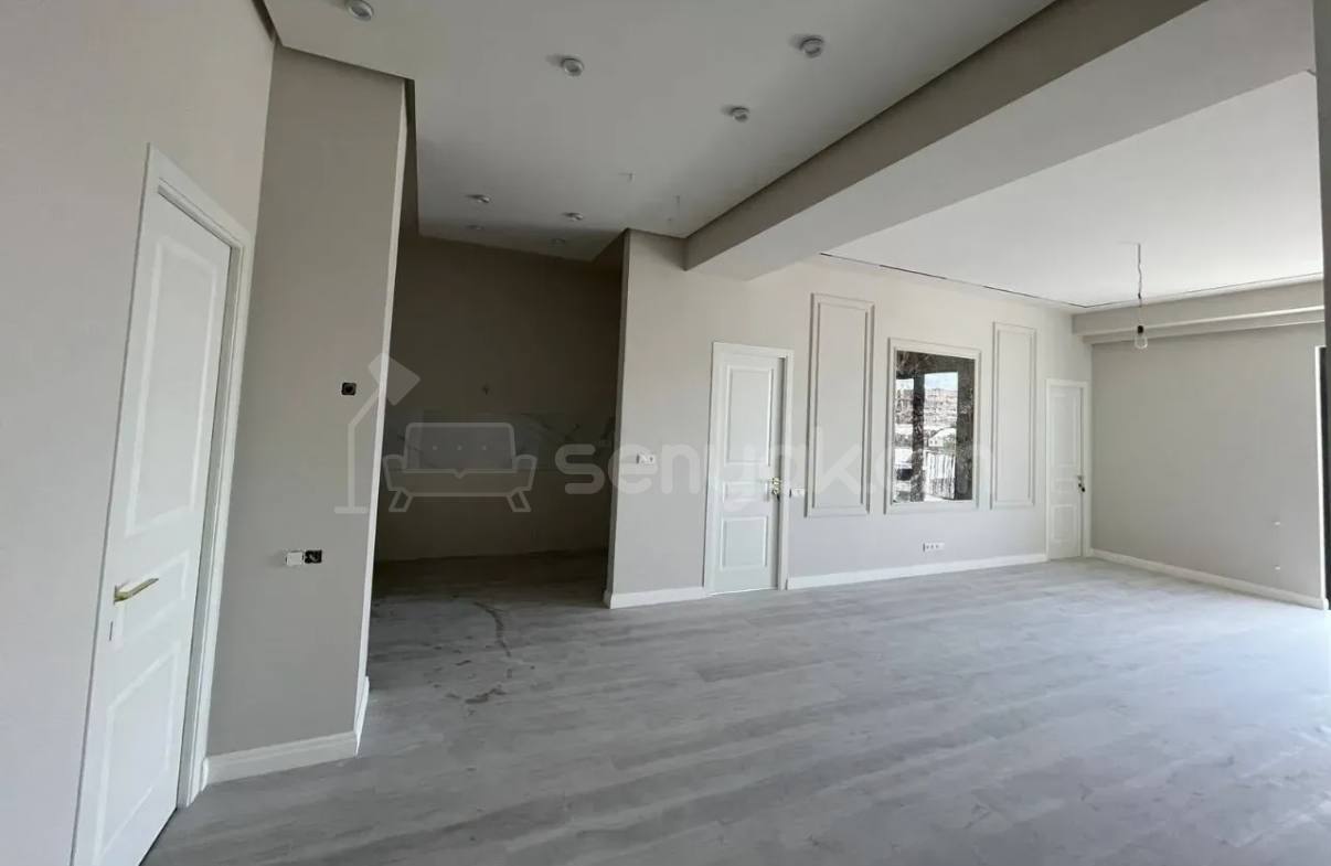 3 Սենյականոց Բնակարան, 72քմ, 2/9 հարկ, Կապիտալ Վերանորոգված