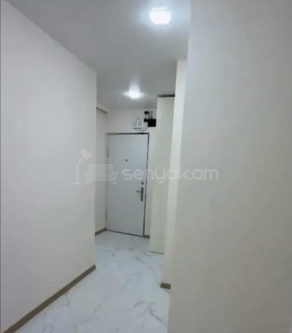 2 Սենյականոց Բնակարան Քարե Շենքում, 52քմ, 5/5 հարկ, Կապիտալ Վերանորոգված
