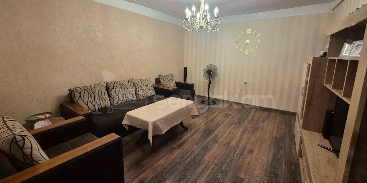 3 Սենյականոց Բնակարան, 75քմ, 13/16 հարկ, Նորմալ Վիճակում