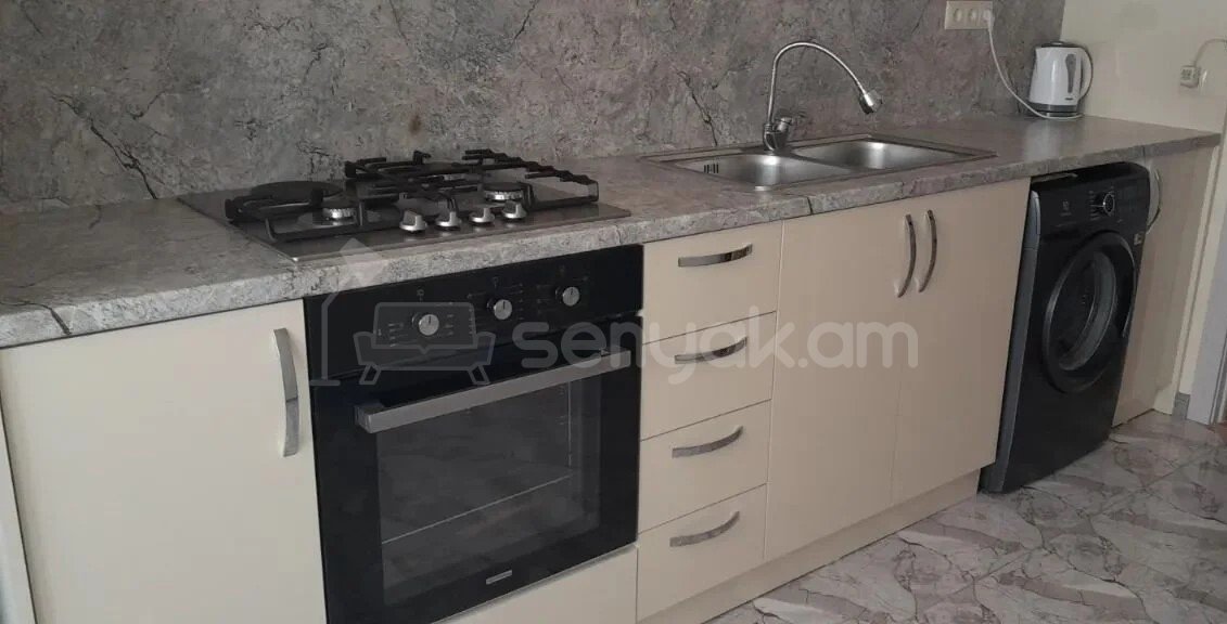 3 Սենյականոց Բնակարան, 80քմ, 5/9 հարկ, Կապիտալ Վերանորոգված