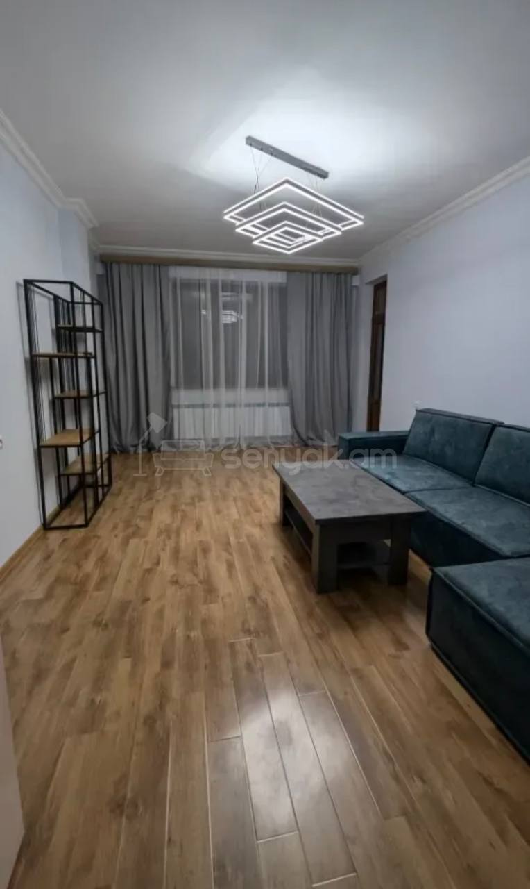 3 Սենյականոց Բնակարան, 100քմ, 8/17 հարկ, Կապիտալ Վերանորոգված, Կահավորված