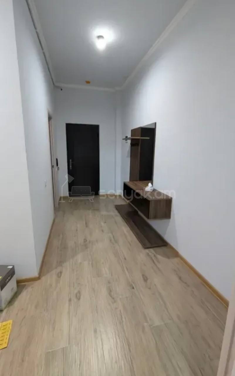 3 Սենյականոց Բնակարան, 100քմ, 8/17 հարկ, Կապիտալ Վերանորոգված, Կահավորված