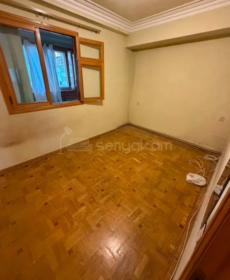 4 Սենյականոց Բնակարան, 93քմ, 2/14 հարկ, Նորմալ Վիճակում