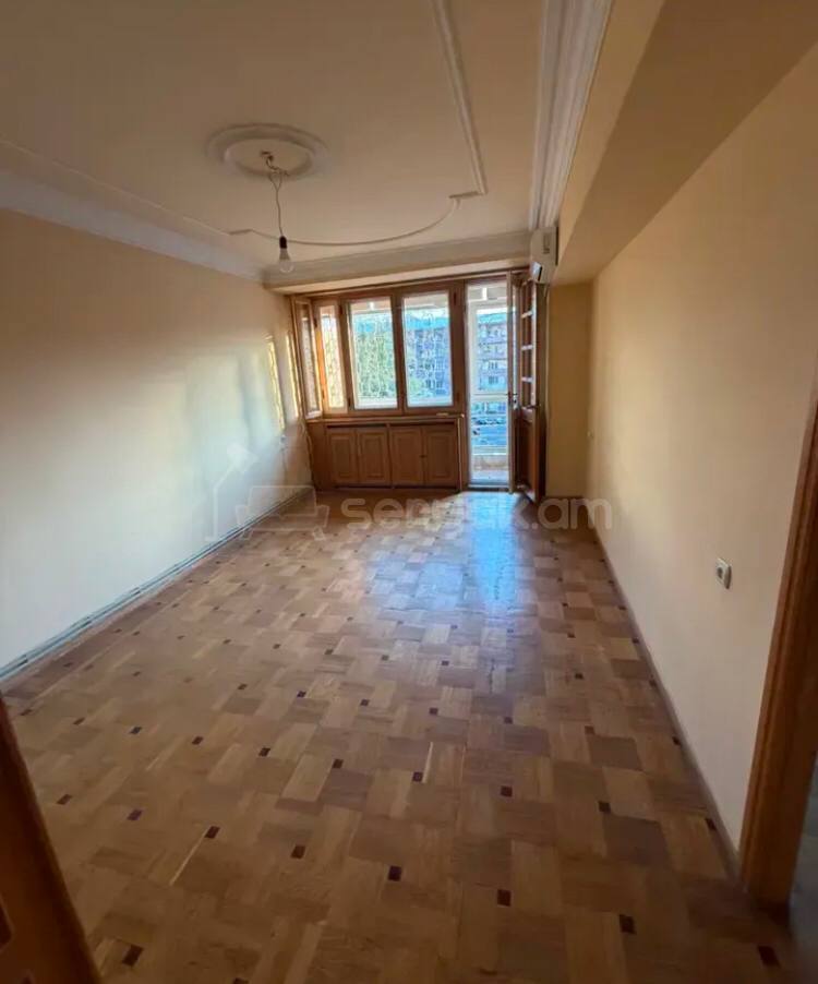 4 Սենյականոց Բնակարան, 93քմ, 2/14 հարկ, Նորմալ Վիճակում