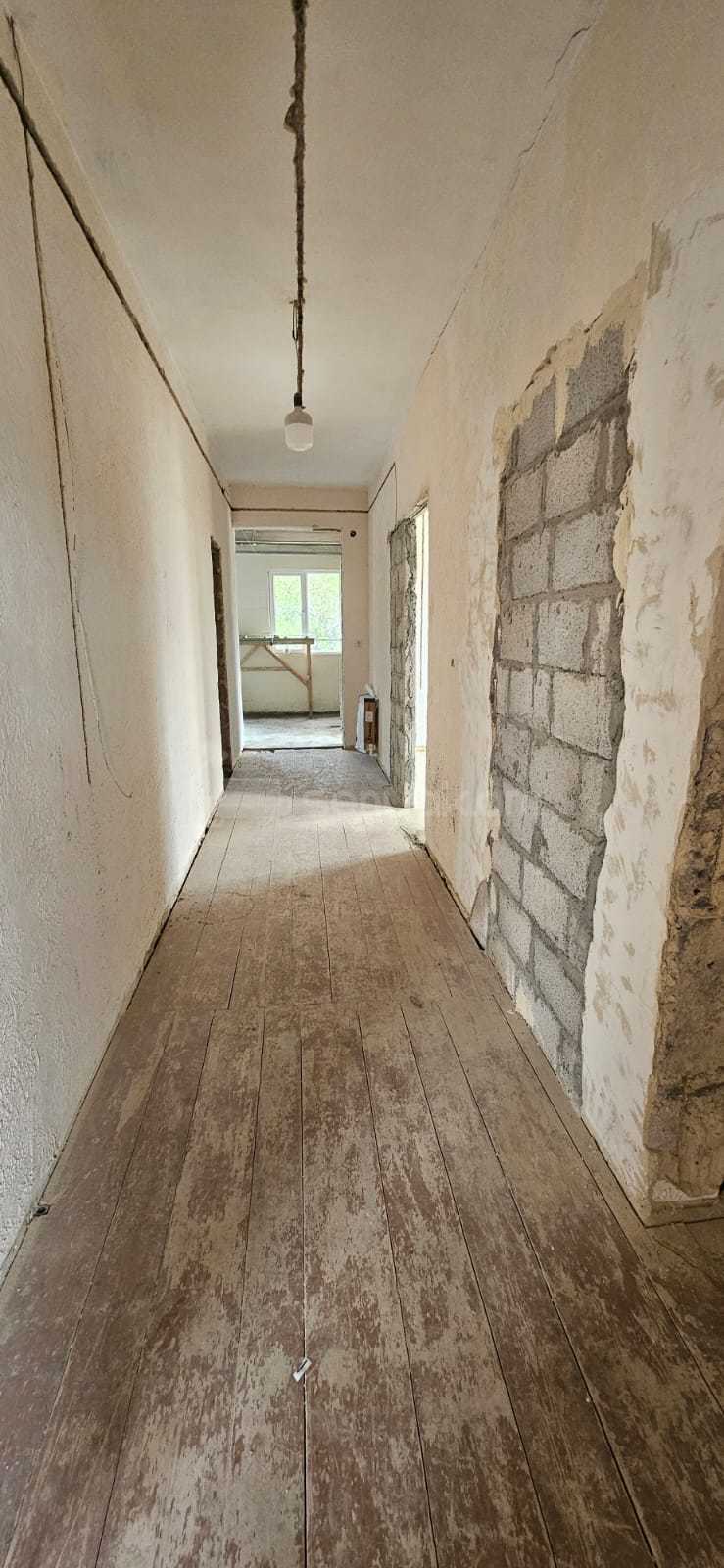 4 Սենյականոց Սեփական Տուն, 242քմ, Ավտոտնակով