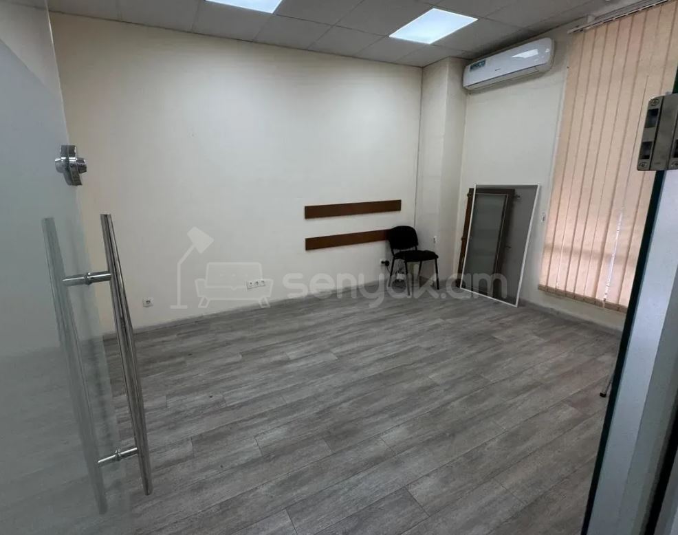 Օֆիսային Տարածք, 57քմ, Կապիտալ Վերանորոգված