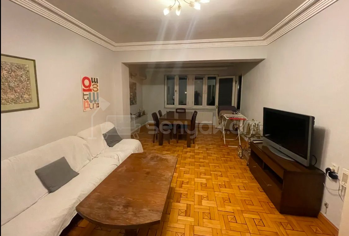 2 Սենյականոց Բնակարան Քարե Շենքում, 60քմ, 5/5 հարկ, Նորմալ Վիճակում, Կահավորված