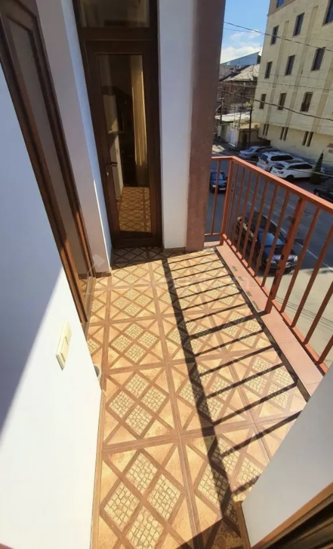 3 Սենյականոց Բնակարան, 85քմ, 2/5 հարկ, Կապիտալ Վերանորոգված, Կահավորված