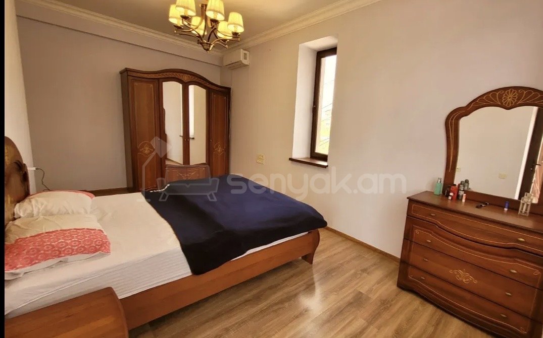 3 Սենյականոց Բնակարան Նորակառույցում, 85քմ, 2/5 հարկ, Կապիտալ Վերանորոգված, Կահավորված, Արևկող