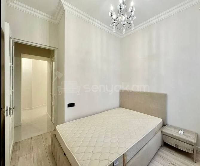 3 Սենյականոց Բնակարան Քարե Շենքում, 64քմ, 2/5 հարկ, Կապիտալ Վերանորոգված