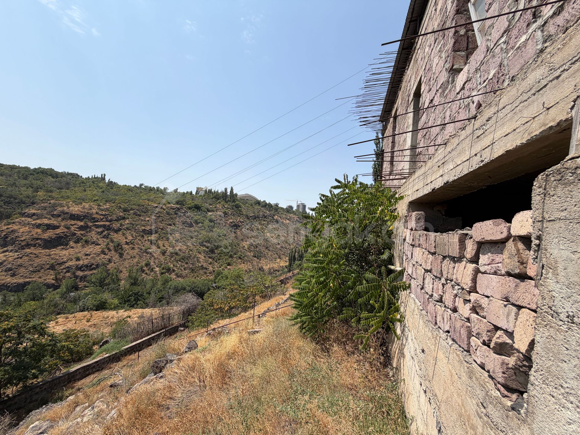 Բնակելի Նշանակության Հողատարածք, 300քմ