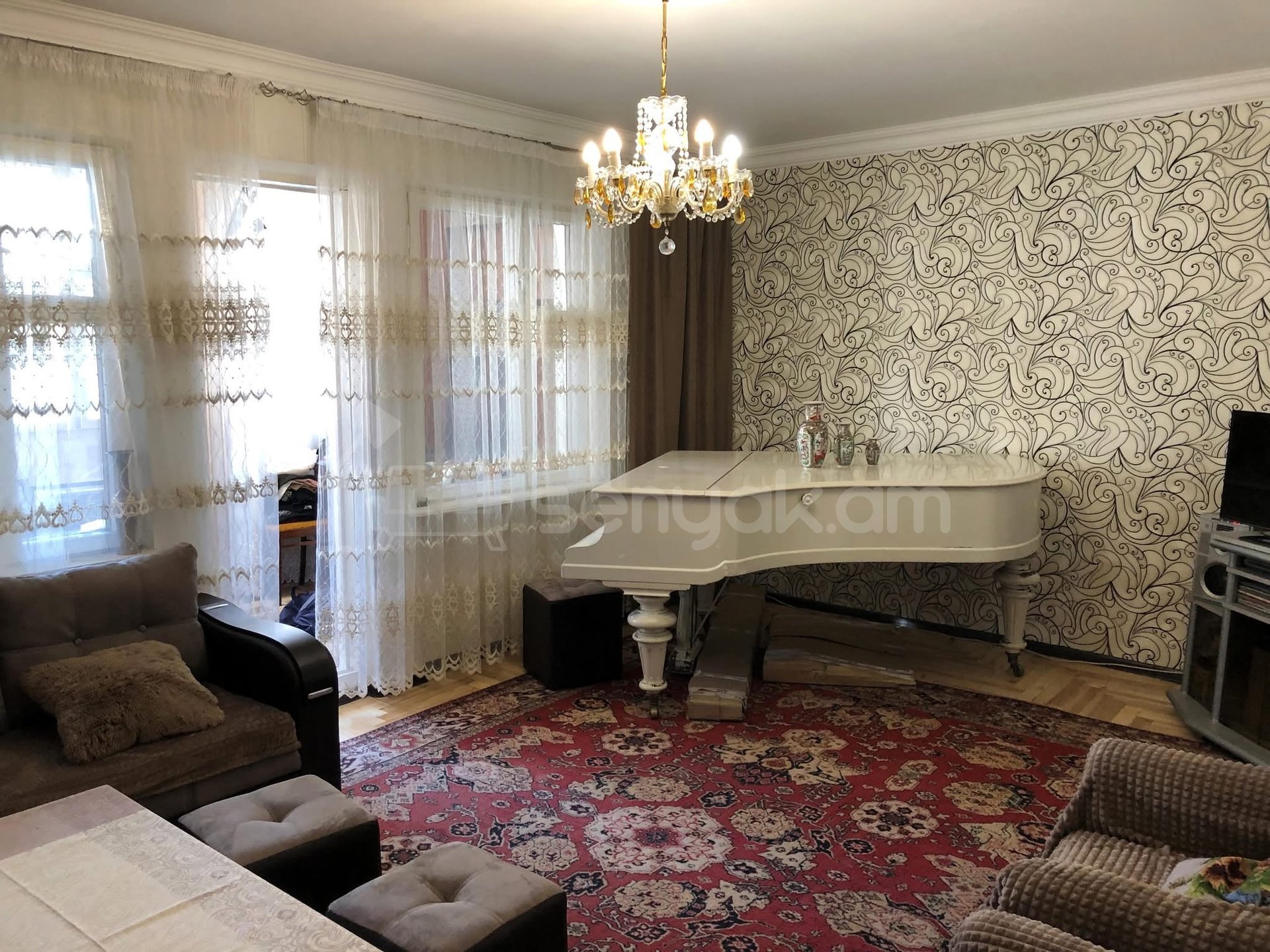 3 Սենյականոց Բնակարան, 80քմ, 5/9 հարկ, Նորմալ Վիճակում, Կահավորված