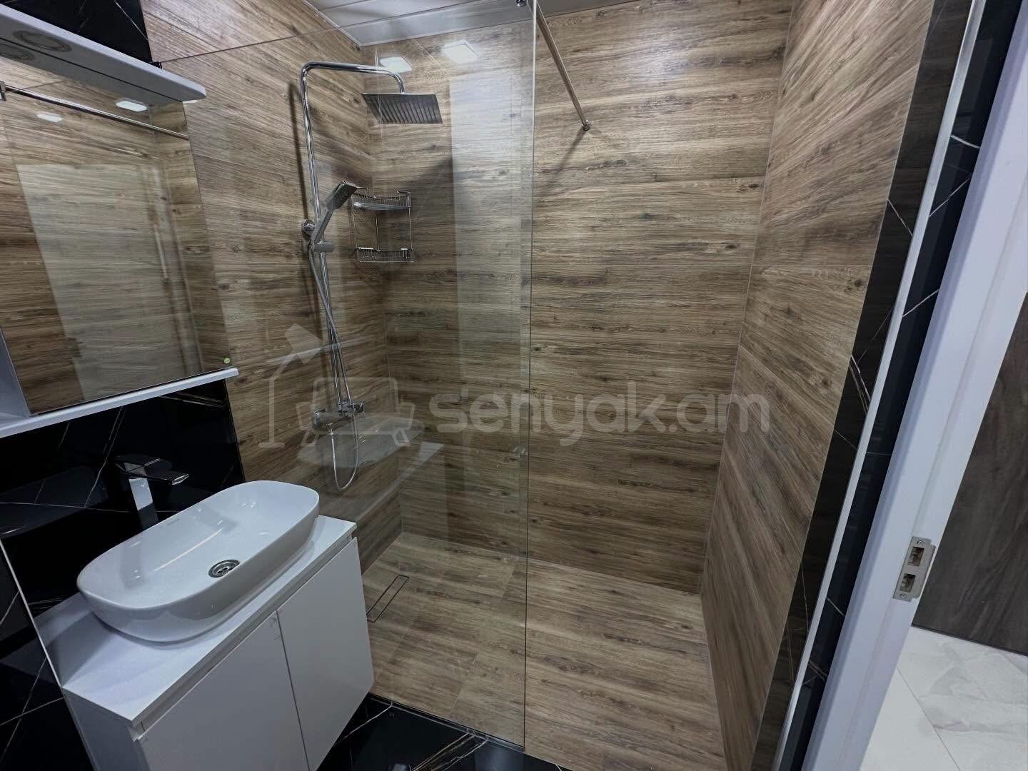2 Սենյականոց Բնակարան Նորակառույցում, 52քմ, 5/15 հարկ, Կապիտալ Վերանորոգված, Կահավորված