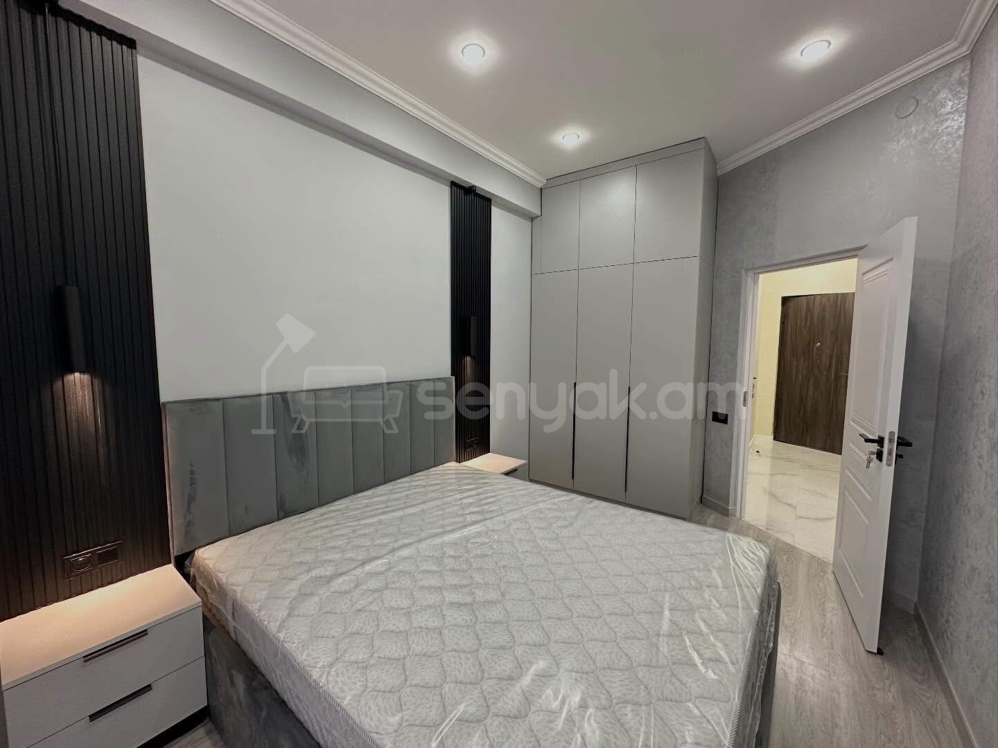 2 Սենյականոց Բնակարան Նորակառույցում, 52քմ, 5/15 հարկ, Կապիտալ Վերանորոգված, Կահավորված