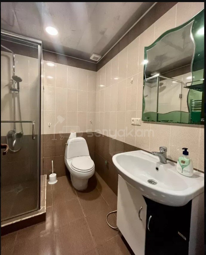 2 Սենյականոց Բնակարան Քարե Շենքում, 50քմ, 3/5 հարկ, Կապիտալ Վերանորոգված, Կահավորված