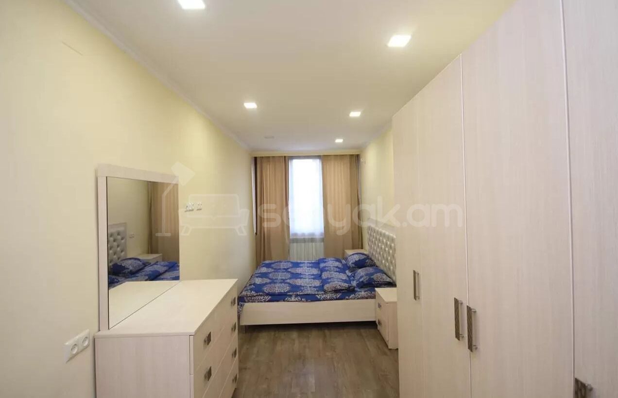 2 Սենյականոց Բնակարան Քարե Շենքում, 50քմ, 2/8 հարկ, Կապիտալ Վերանորոգված, Կահավորված