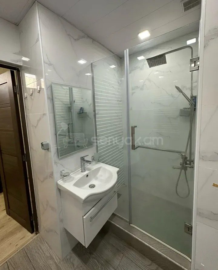 2 Սենյականոց Բնակարան Նորակառույցում, 55քմ, 7/14 հարկ, Կապիտալ Վերանորոգված