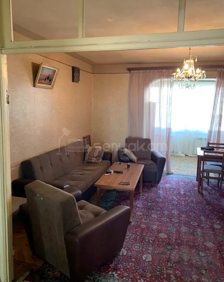3 Սենյականոց Բնակարան Քարե Շենքում, 98քմ, 4/5 հարկ, Նորմալ Վիճակում