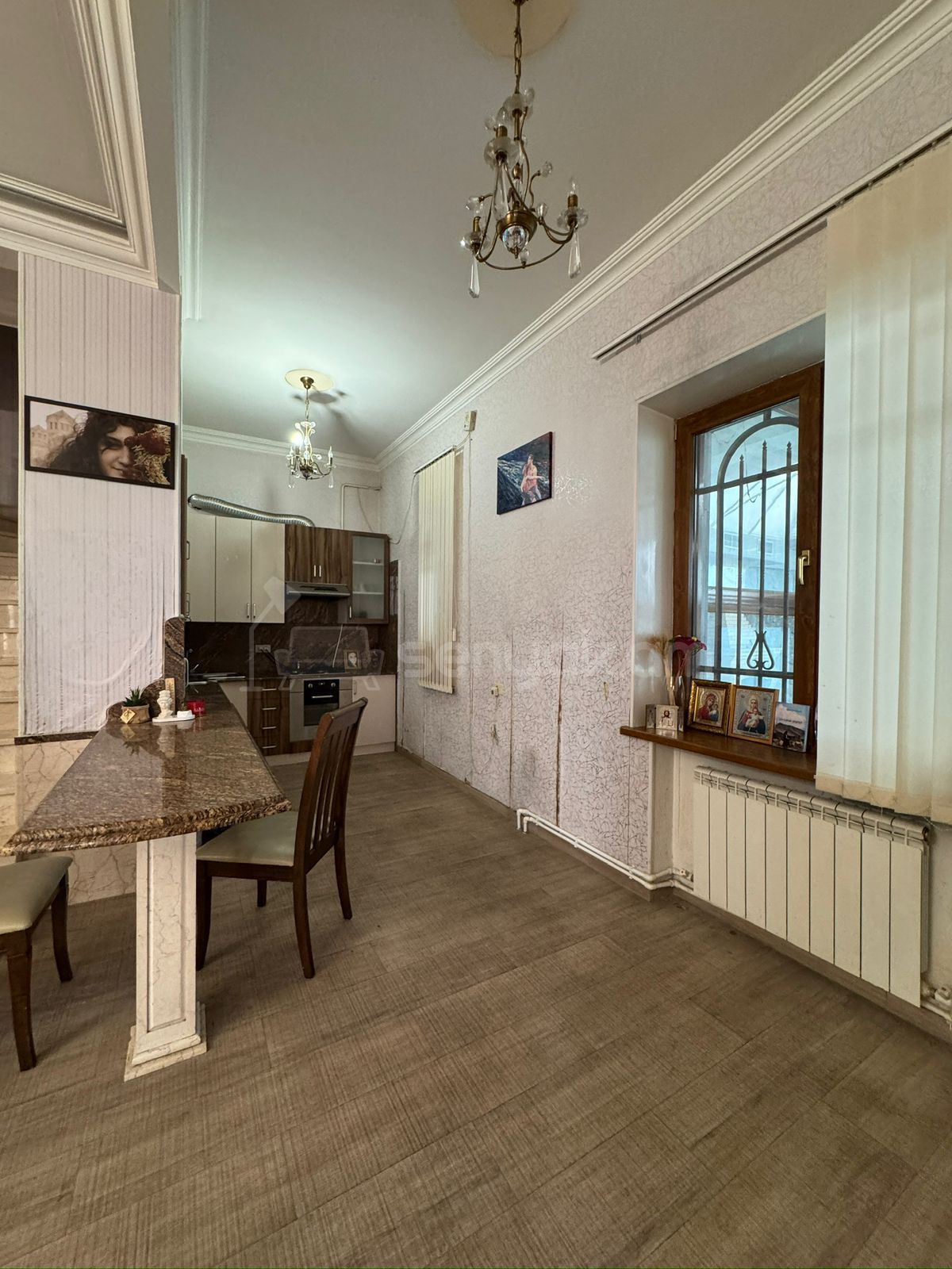 4 Սենյականոց Սեփական Տուն, 345քմ, Կապիտալ Վերանորոգված, Կահավորված, Ավտոտնակով