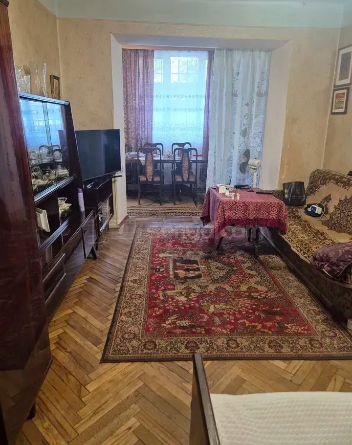 2 Սենյականոց Բնակարան Քարե Շենքում, 67քմ, 1/5 հարկ, Նորմալ Վիճակում