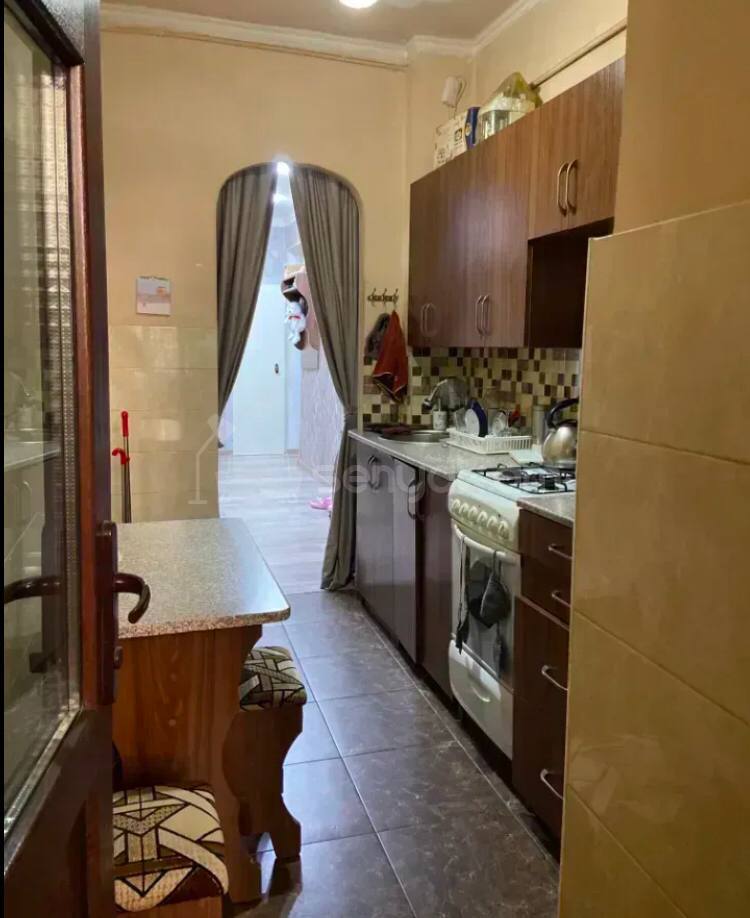 2 Սենյականոց Բնակարան Քարե Շենքում, 69քմ, 1/5 հարկ, Կապիտալ Վերանորոգված