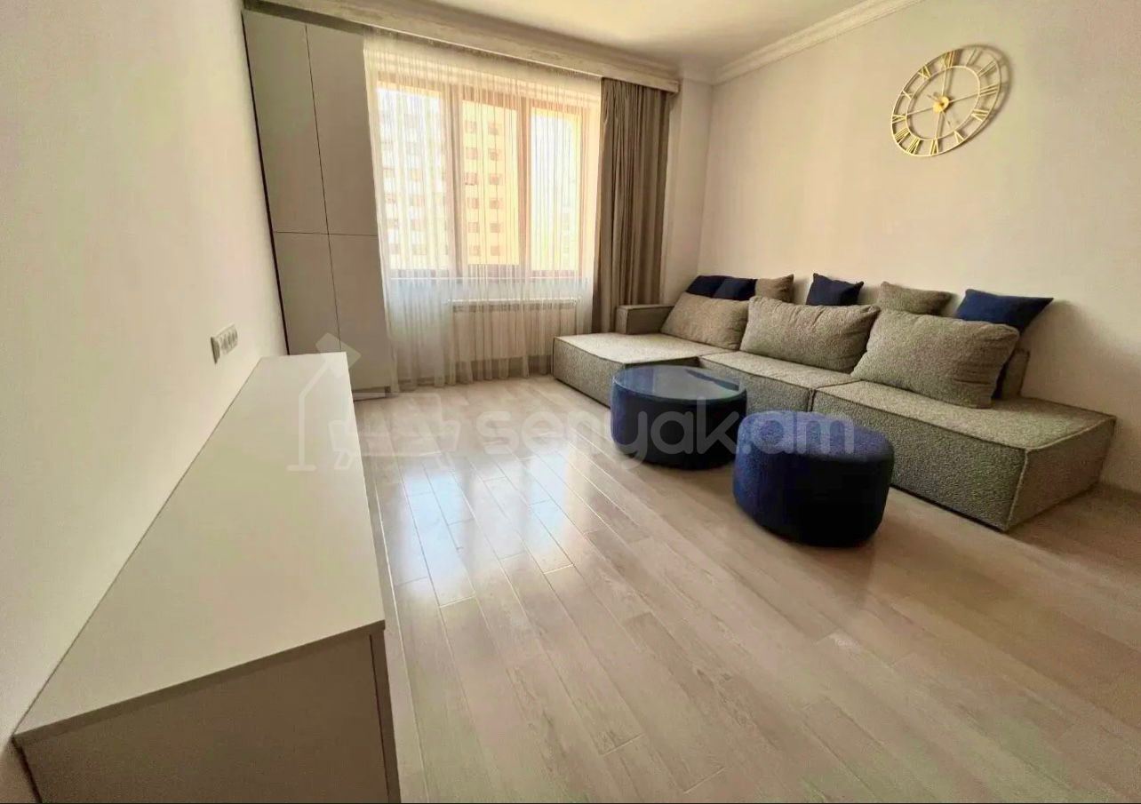 3 Սենյականոց Բնակարան Նորակառույցում, 80քմ, 14/17 հարկ, Դիզայներական Վերանորոգված, Կահավորված, Արևկող
