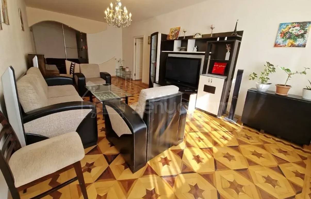 4 Սենյականոց Բնակարան, 105քմ, 2/9 հարկ, Կապիտալ Վերանորոգված, Կահավորված