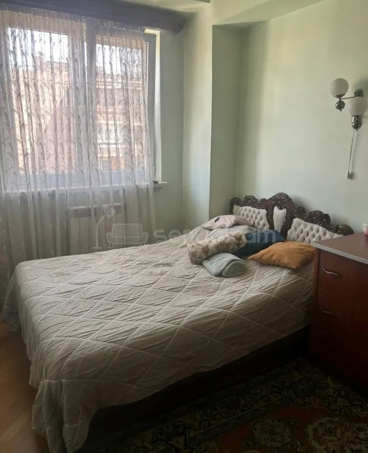3 Սենյականոց Բնակարան, 80քմ, 11/14 հարկ, Նորմալ Վիճակում