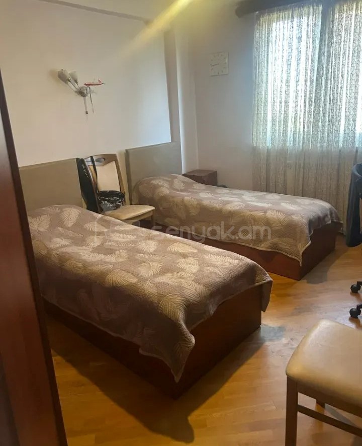 3 Սենյականոց Բնակարան, 80քմ, 11/14 հարկ, Նորմալ Վիճակում
