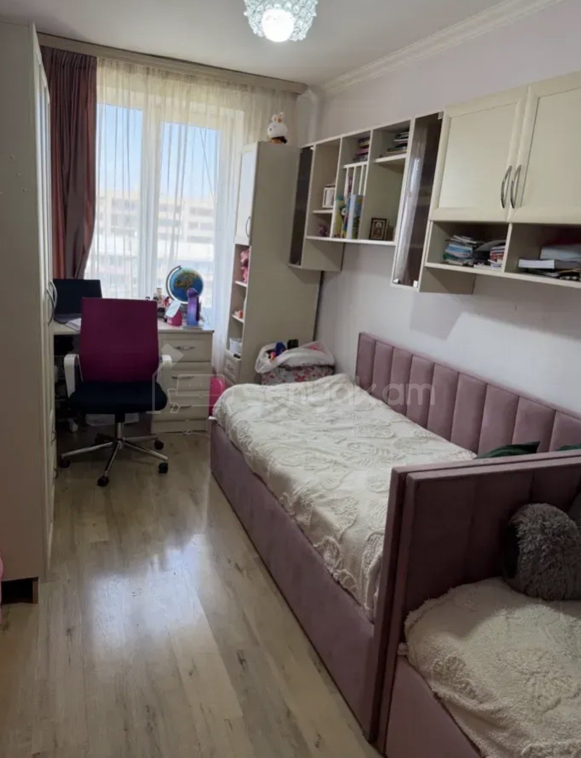 3 Սենյականոց Բնակարան Քարե Շենքում, 80քմ, 5/5 հարկ, Կապիտալ Վերանորոգված, Կահավորված, Արևկող