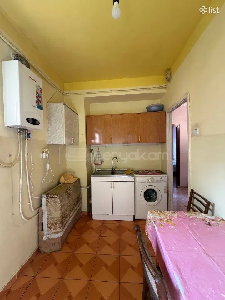 3 Սենյականոց Բնակարան, 78քմ, 5/9 հարկ, Նորմալ Վիճակում, Կահավորված, Արևկող