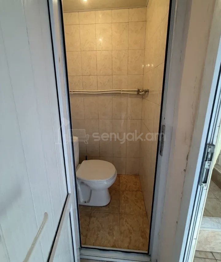 3 Սենյականոց Բնակարան, 78քմ, 5/9 հարկ, Նորմալ Վիճակում, Կահավորված, Արևկող