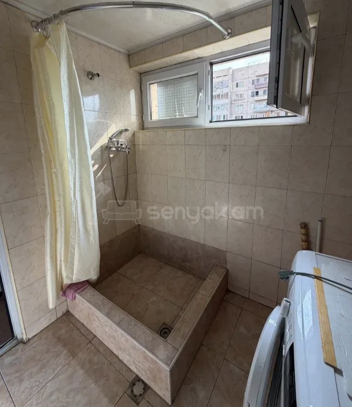 3 Սենյականոց Բնակարան, 78քմ, 5/9 հարկ, Նորմալ Վիճակում, Կահավորված, Արևկող