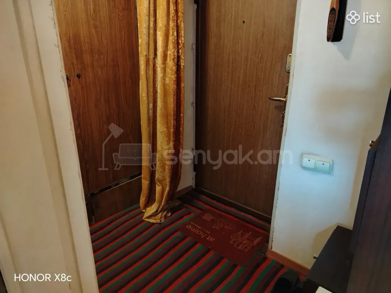 1 Սենյականոց Բնակարան Քարե Շենքում, 48քմ, 3/5 հարկ, Նորմալ Վիճակում, Կահավորված, Արևկող