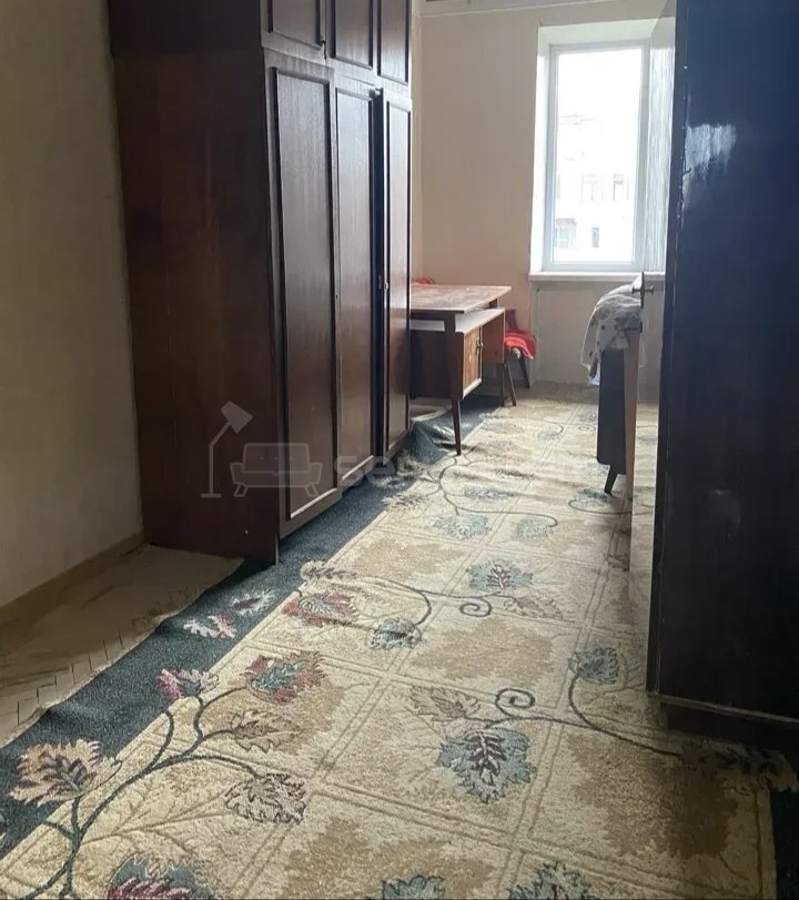 2 Սենյականոց Բնակարան Քարե Շենքում, 56քմ, 3/5 հարկ, Նորմալ Վիճակում, Կահավորված
