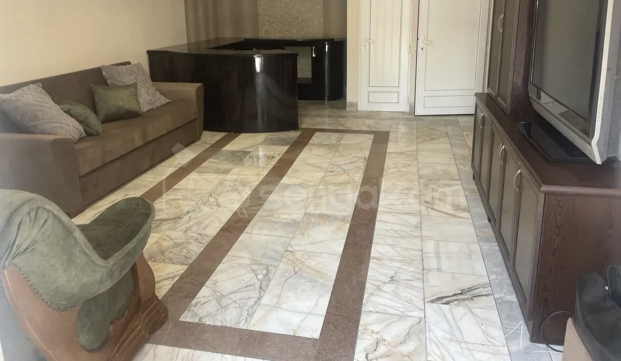 3 Սենյականոց Բնակարան Քարե Շենքում, 78քմ, 1/1 հարկ, Կապիտալ Վերանորոգված, Կահավորված